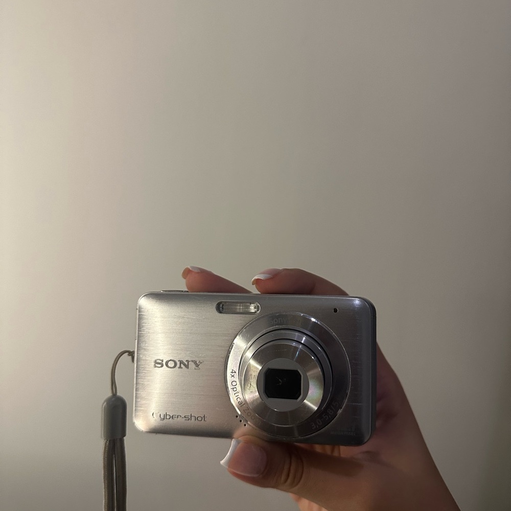 Sony Silver steady shot Digital Camera